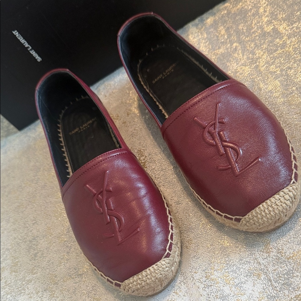 Saint Laurent Burgundy Espadrilles for Women - Picture 2 of 6